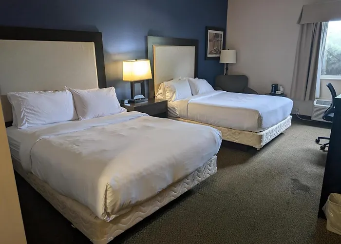 Holiday Inn Express hotel y Suites Ashland