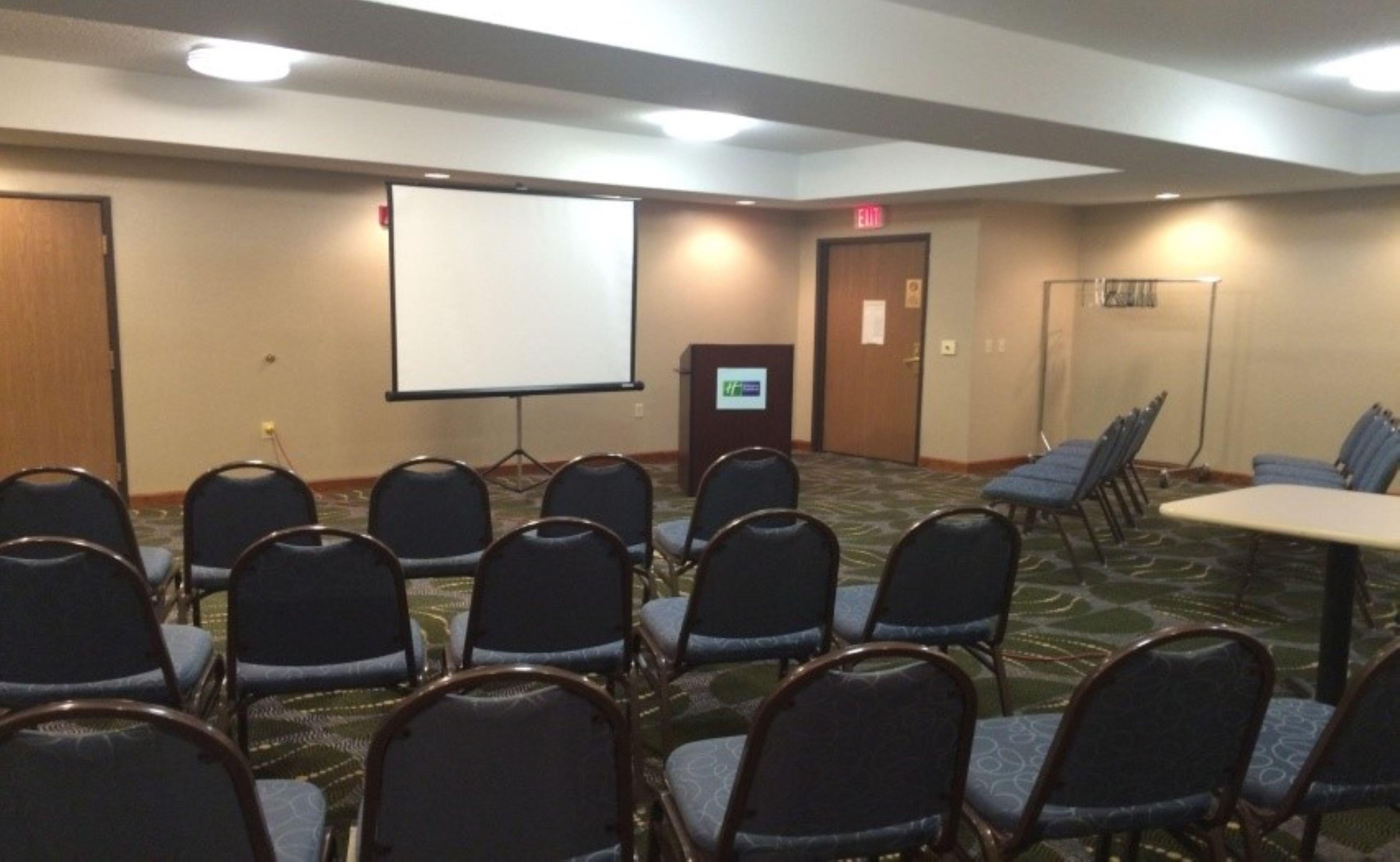 Wingate By Wyndham Hotel