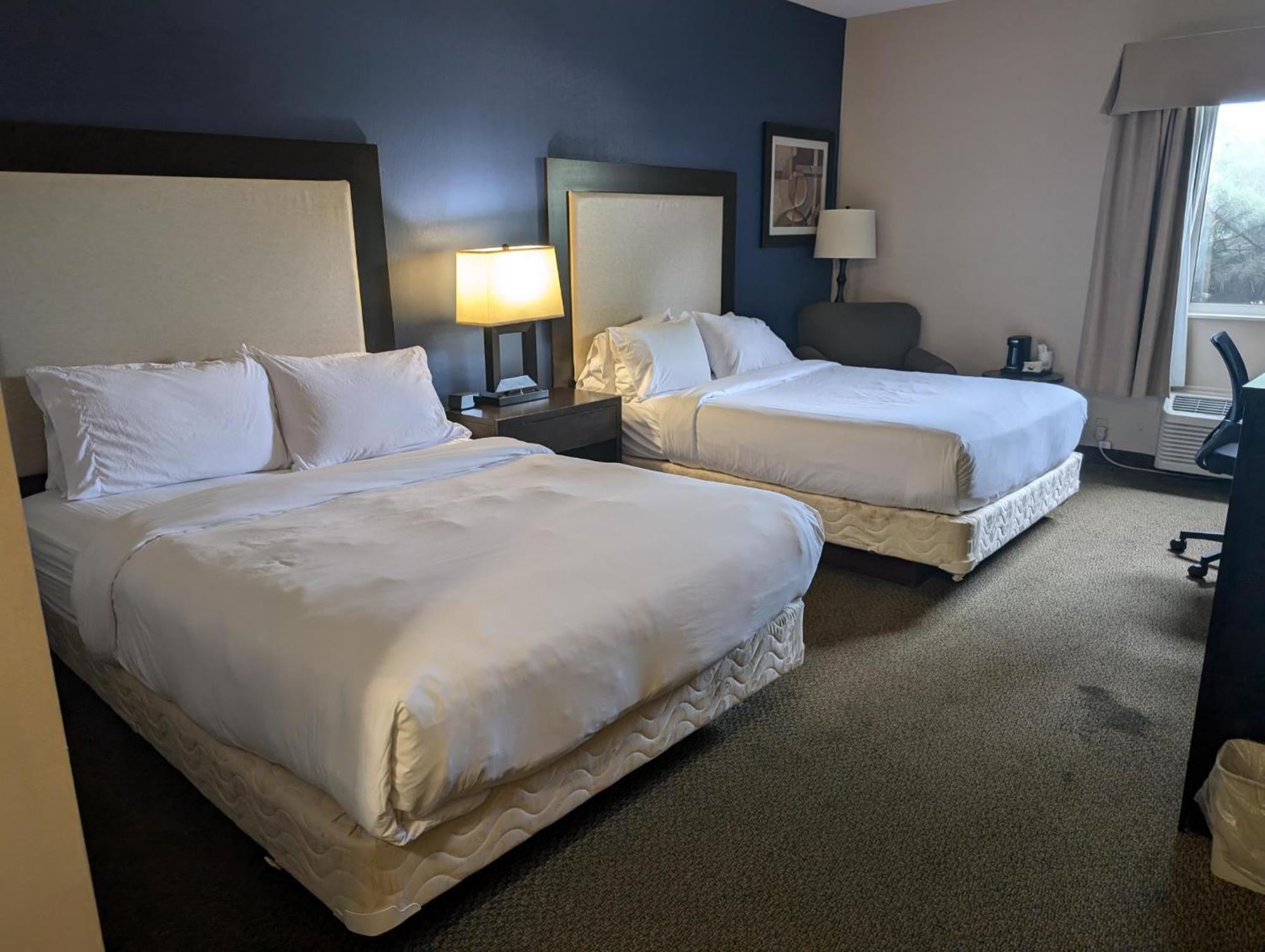 Wingate By Wyndham 3*