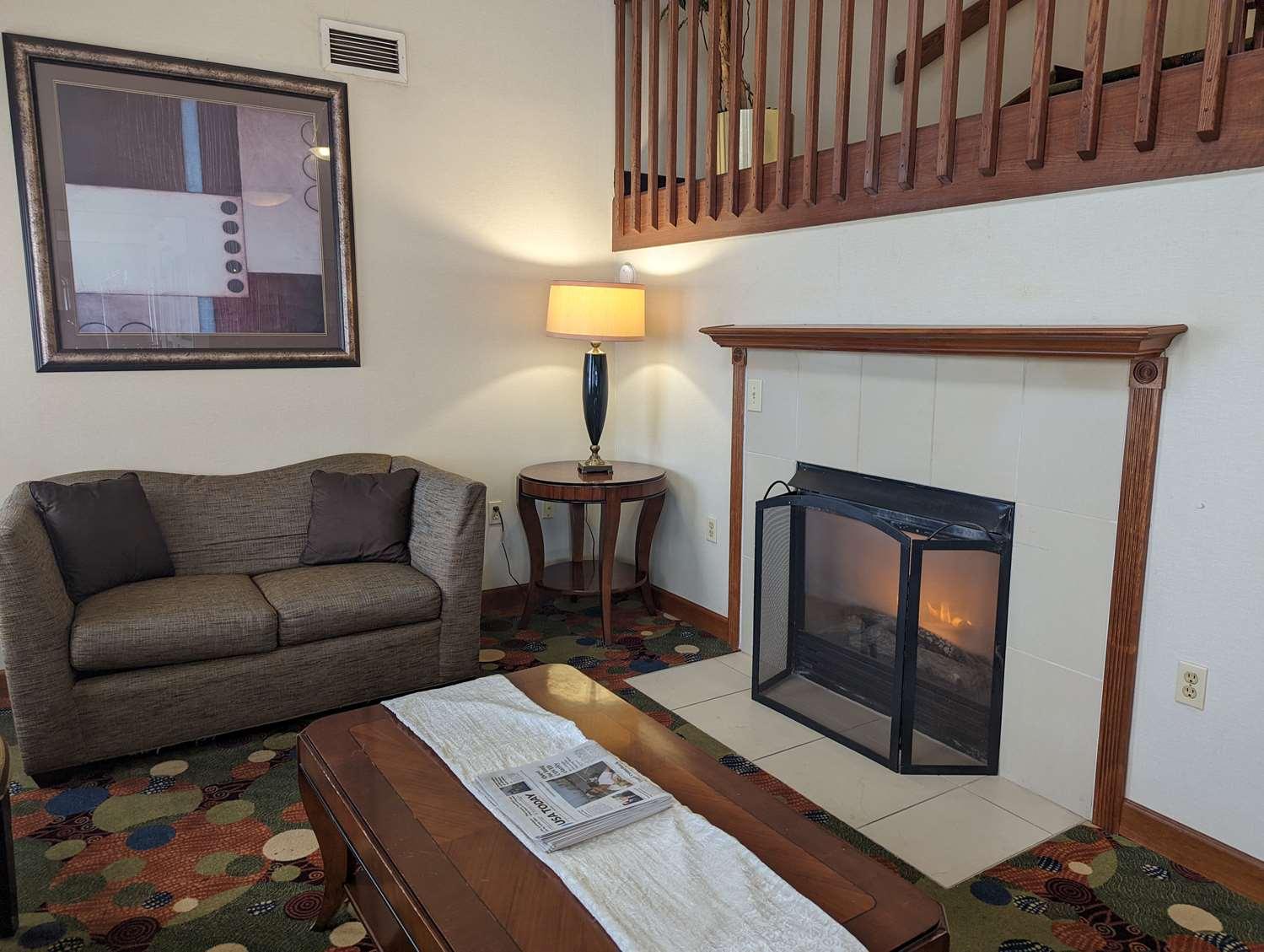Wingate By Wyndham Hotel 3*