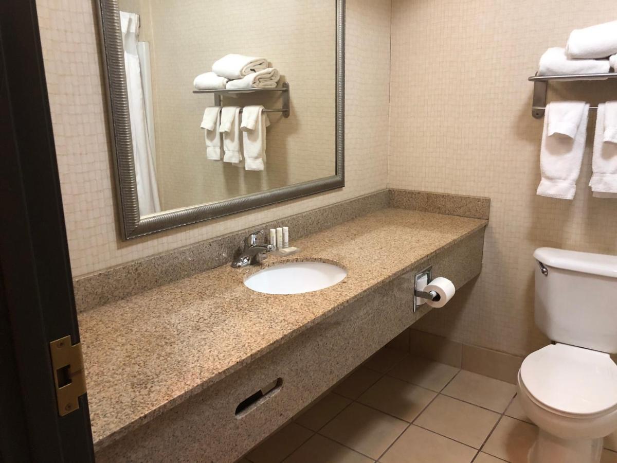 Hotel Wingate By Wyndham 3*